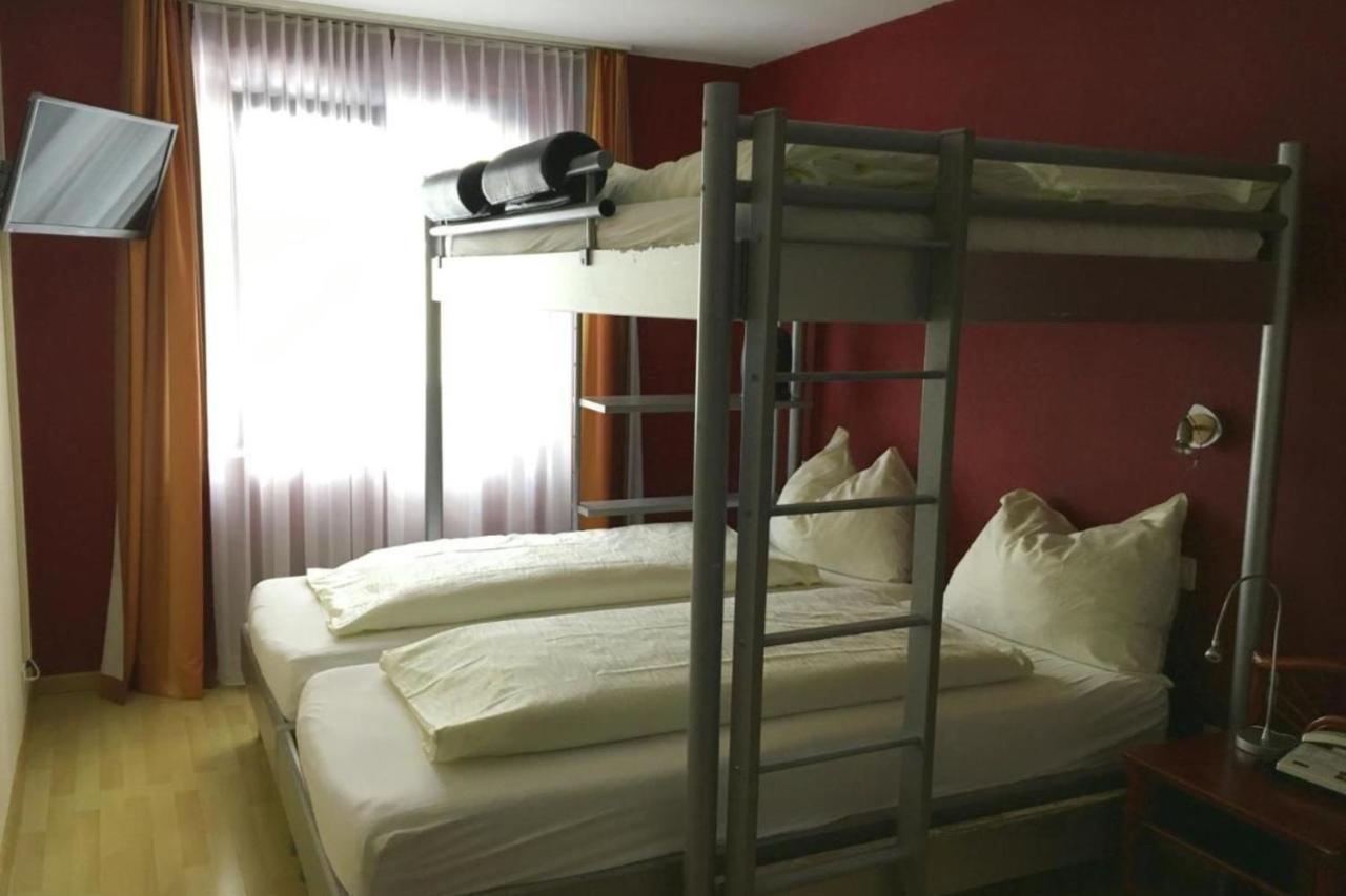 Affordable Rooms In Heart Of Lucerne Extérieur photo